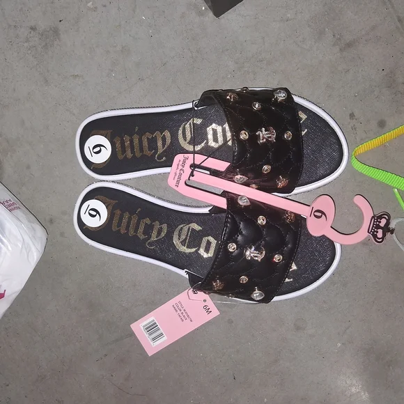 Juicy Couture Black Quilted Slides with Gold Accents - Picture 4 of 5